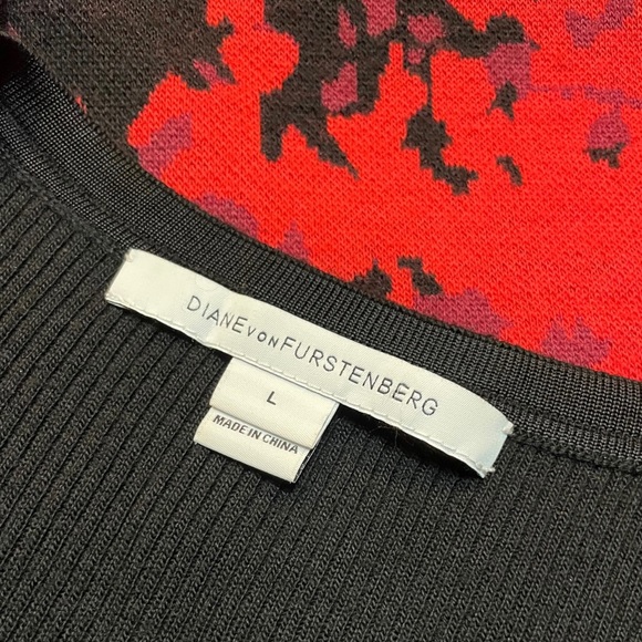 DVF Ibiza Cardigan Sweater Floral Wool Diane von Furstenberg Red Black Large EUC - Picture 6 of 7